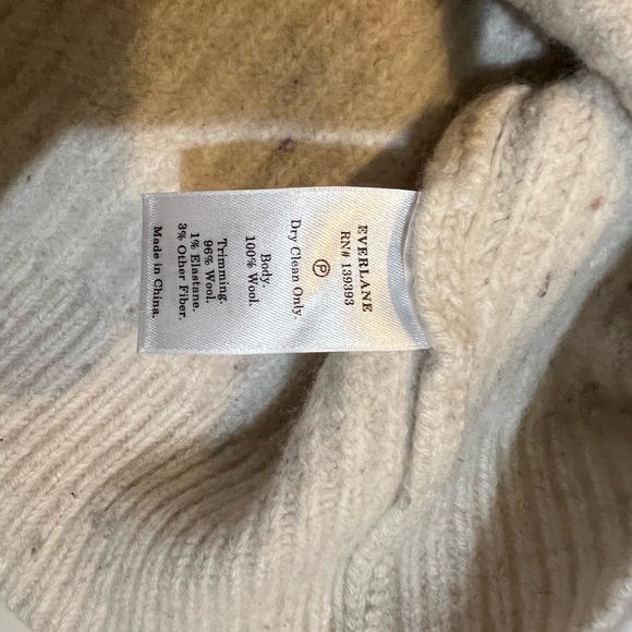 Everlane Beige Ribbed Sweater - Picture 3 of 3